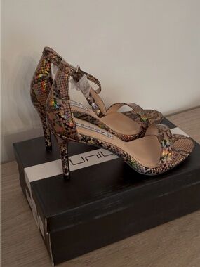 Unilady Iridescent Snake-Print Ankle-Strap Heels in Multicolor